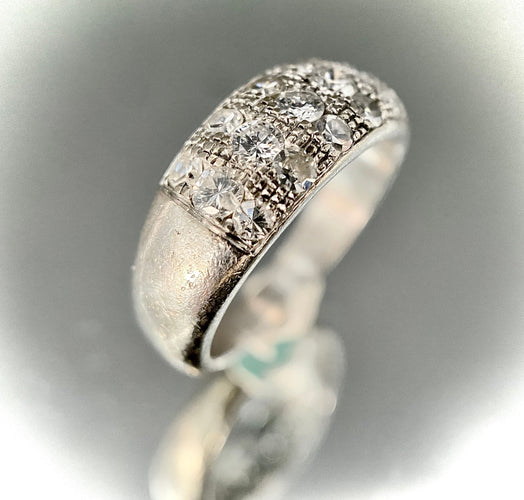 Bague 54 Bague d'époque année 1960/70 or blanc diamants 58 Facettes