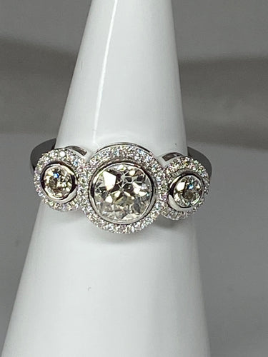 Bague 52 Bague de fiançailles, diamants 58 Facettes AB48