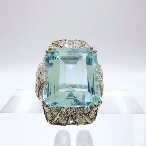 Bague 53 Bague de style Art déco en platine avec aigue-marine centrale et diamants 58 Facettes 50343