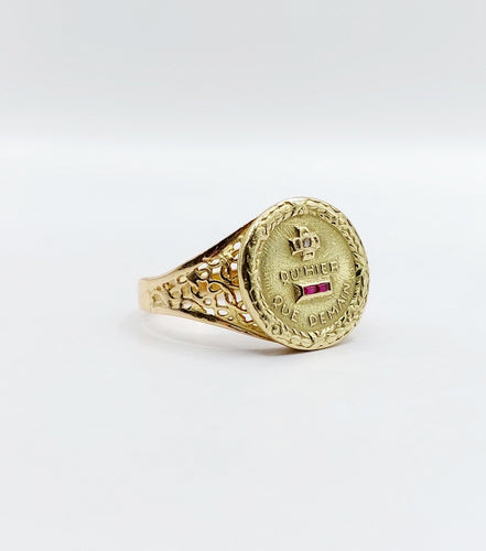 Bague 52 AUGIS - Bague médaille amour or jaune couronne de lauriers ornée de rubis et de diamant (circa 1958) 58 Facettes A04959