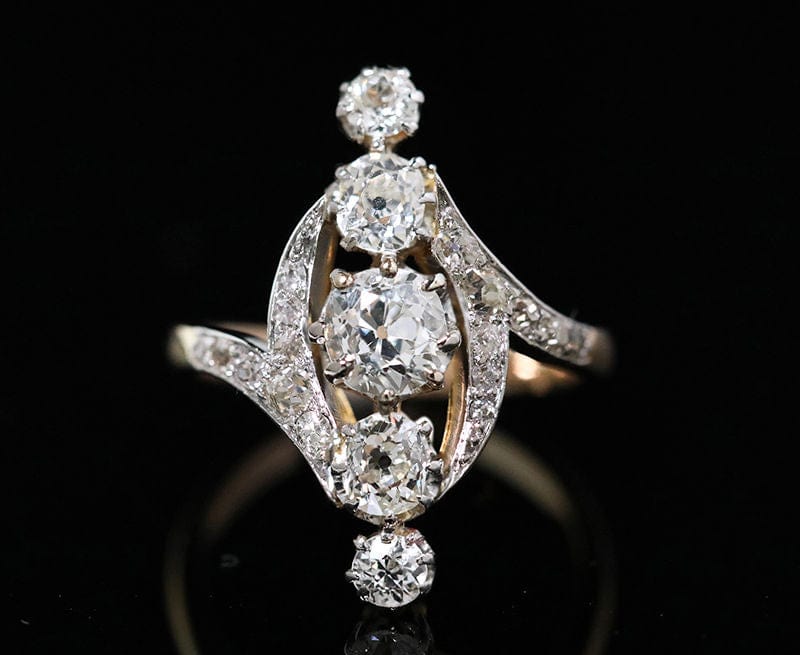 Bague 49 Bague Belle Epoque de forme marquise en diamants 58 Facettes