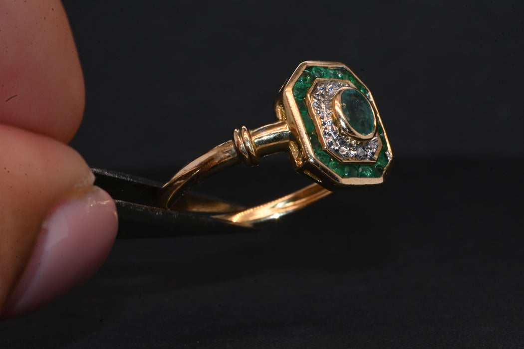 Gold-Smaragd-Diamant-Ring