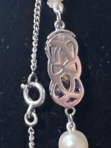 Akoya-Zuchtperlenkette mit Goldverschluss und 3 Diamanten - 44,5 cm 