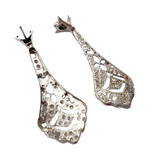 Boucles d'oreilles Boucles d'oreilles en platine de style Art déco avec diamants et émeraudes 58 Facettes Q354B