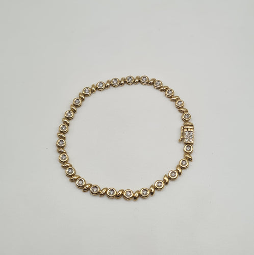 Bracelet Bracelet or jaune 18 carats serti de diamants naturels 58 Facettes