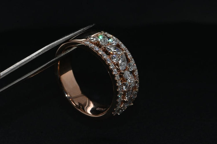 Bague 55 Bague En Or Rose et Diamants 58 Facettes