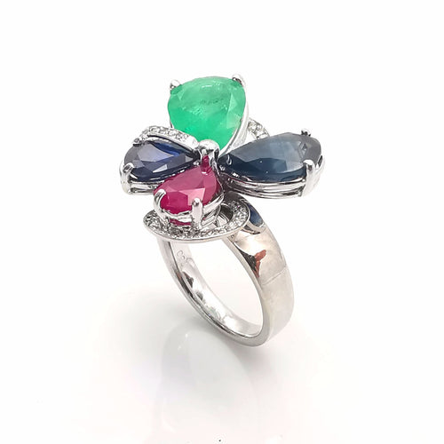 Bague 54 Bague or blanc et pierres précieuses 58 Facettes