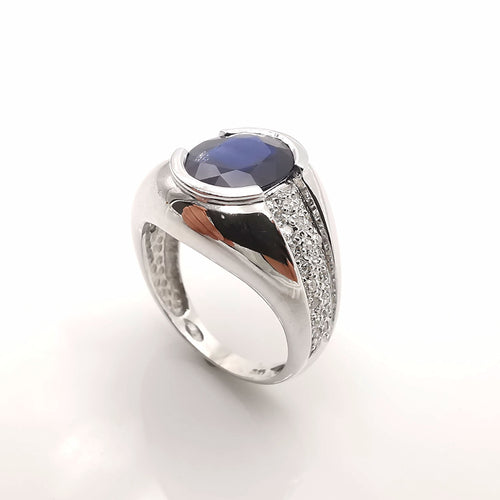 Bague 53 Bague or blanc saphir et diamants 58 Facettes