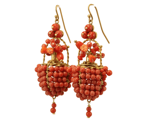 Boucles d'oreilles Boucles d'oreilles antiques en or jaune et corail 58 Facettes 7714
