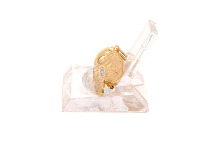 Broche Broche contemporaine en or jaune et blanc 18 carats sertie de diamants 58 Facettes B512
