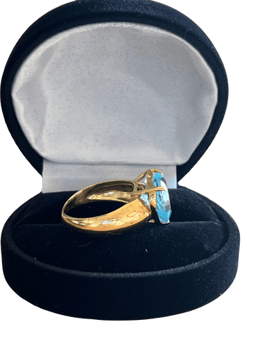 Bague 53 Bague en or jaune 18K et topaze bleue taille coeur Taille 53 58 Facettes 2