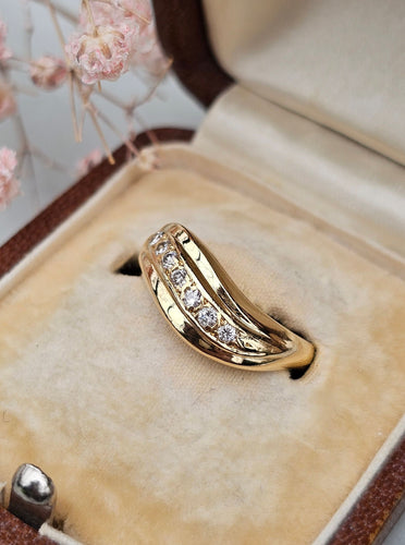 Bague 50 Bague or jaune, diamants 58 Facettes 624