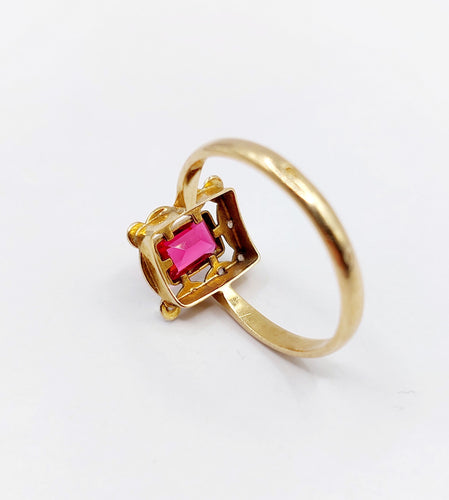 Bague 55 Bague Art Déco or jaune, pierre rouge et diamants taille rose (circa 1920) 58 Facettes A06255