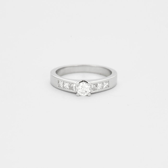 Bague Solitaire or blanc diamant 58 Facettes a definir