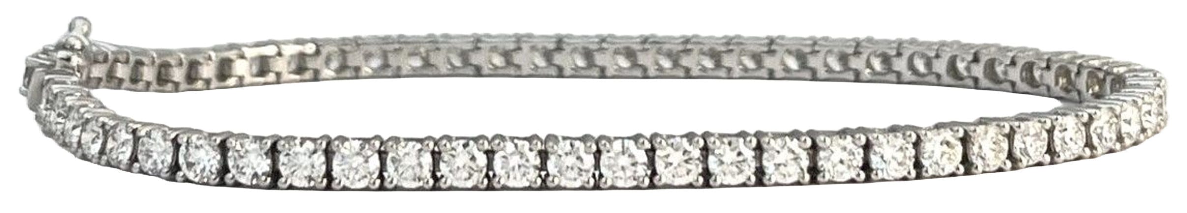 Bracelet Bracelet tennis ligne en or gris serti de 60 diamants 58 Facettes 238138