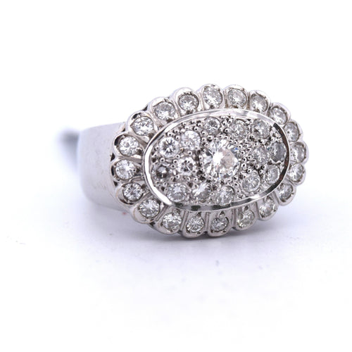 Bague 56 bague vintage en or blanc et diamants 58 Facettes