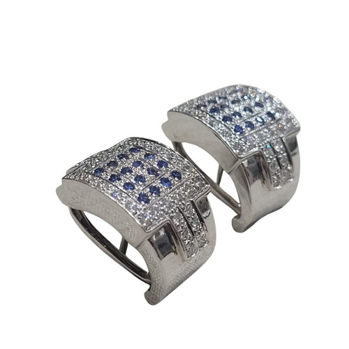 Boucles d'oreilles Boucles d'oreilles en or blanc 18 carats serties de diamants et de saphirs bleus 58 Facettes PE198