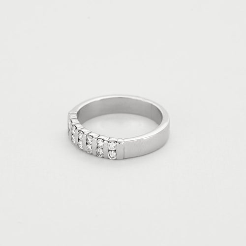 Bague 54 Bague jonc en or blanc et diamants 58 Facettes GU291