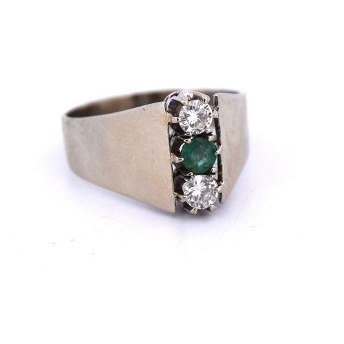 Bague 57 Bague vintage en or blanc avec émeraudes et diamants 58 Facettes