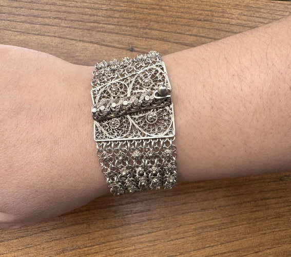 Bracelet Bracelet manchette en argent égyptien à cinq rangs de maillons 58 Facettes