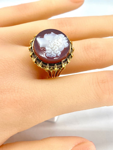 Bague 59 Bague en or jaune et camée sur cornaline 58 Facettes AB330