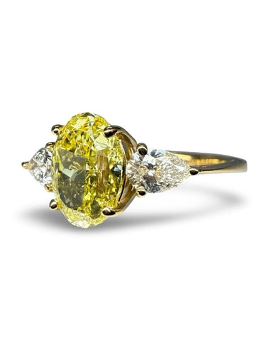 Bague Bague or jaune et diamant Fancy Intense Yellow 1,77 ct 58 Facettes