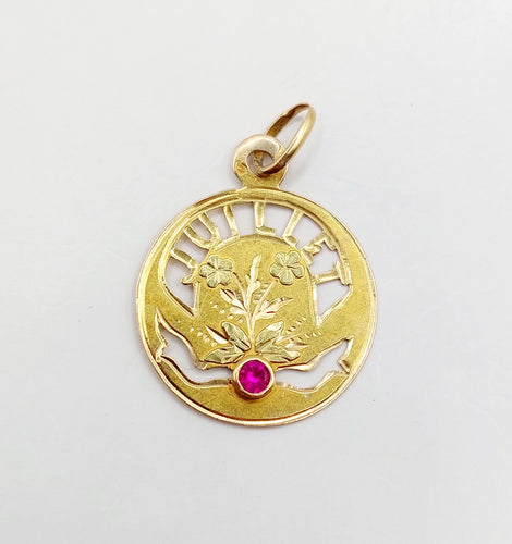 Pendentif Médaille Art Nouveau or jaune, rubis synthétique (circa 1900) 58 Facettes A05836