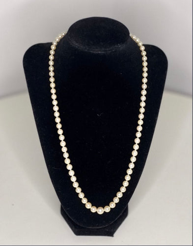 Collier Collier Art Déco perles de culture en chute, fermoir or blanc et diamants 55 cm 58 Facettes