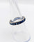 Bague 51 Alliance américaine or blanc, saphirs bleus calibrés synthétiques (circa 1950) 58 Facettes A06111