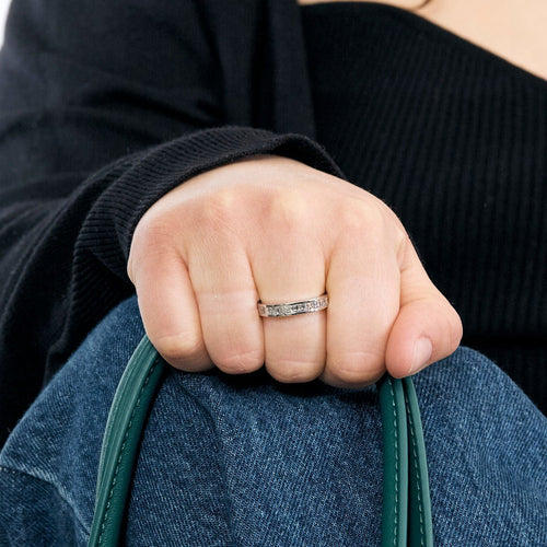 Bague 53 Demi Alliance or gris et diamants 58 Facettes LJ24