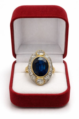 Bague 55 Bague en or jaune sertie d'un saphir bleu et de diamants, avec des accents en platine 58 Facettes 50356