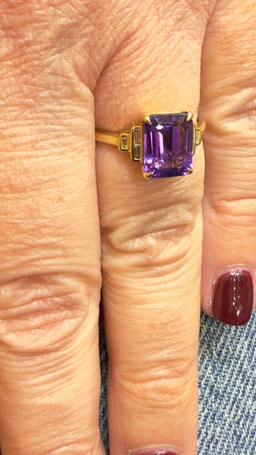 Bague Bague en or 18 carats , améthyste et diamants 58 Facettes