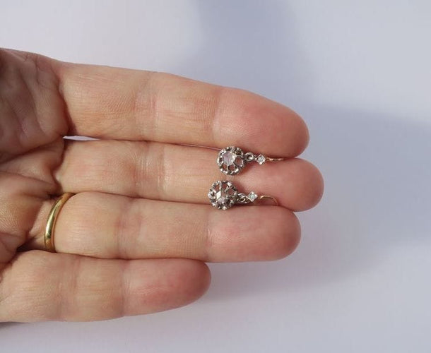 Boucles d’oreilles dormeuses trembleuses or jaune, platine, diamants - vers 1900 58 Facettes