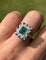 Bague 55 Bague de style Art Déco en platine avec diamants, émeraudes et saphirs. 58 Facettes