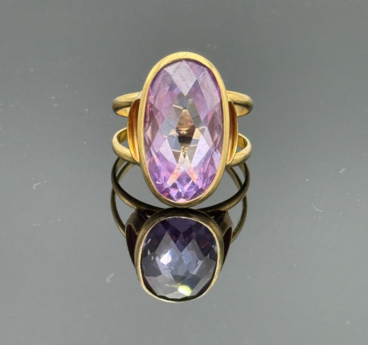 Bague 57 Bague vintage en or jaune 18 sertie d'une belle améthyste ovale 58 Facettes