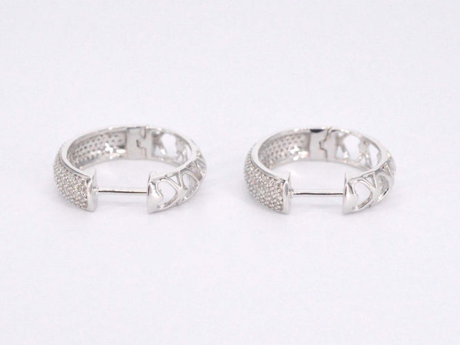 Boucles d'oreilles Boucles d'oreilles en or blanc avec de vrais diamants 58 Facettes 2113