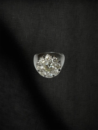 Bague Bague en or blanc « Le Seigneur de la Lumière » sertie de diamants pavés 58 Facettes