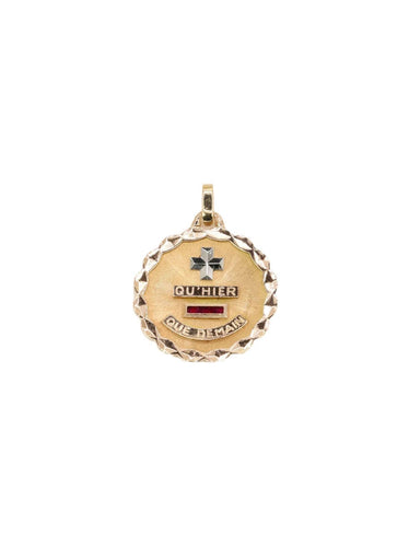 Pendentif AUGIS - Médaille amour ronde plus qu'hier moins que demain or jaune rubis 58 Facettes J472