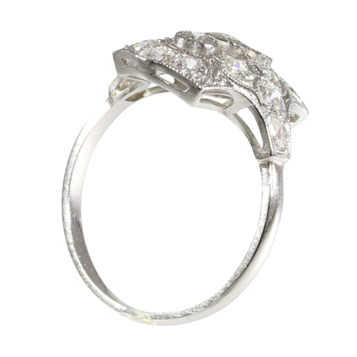 Bague 58 Murmures de l'histoire : une bague antique de distinction 58 Facettes 24347-0019