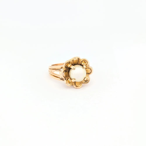 Bague 50 Bague florale en or jaune et perle 58 Facettes 30481