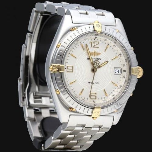 Montre Breitling Montre Windrider Wings 58 Facettes MT42104