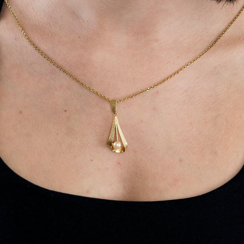 Pendentif Pendentif or jaune perle Poing d'Or 58 Facettes LP901/BET