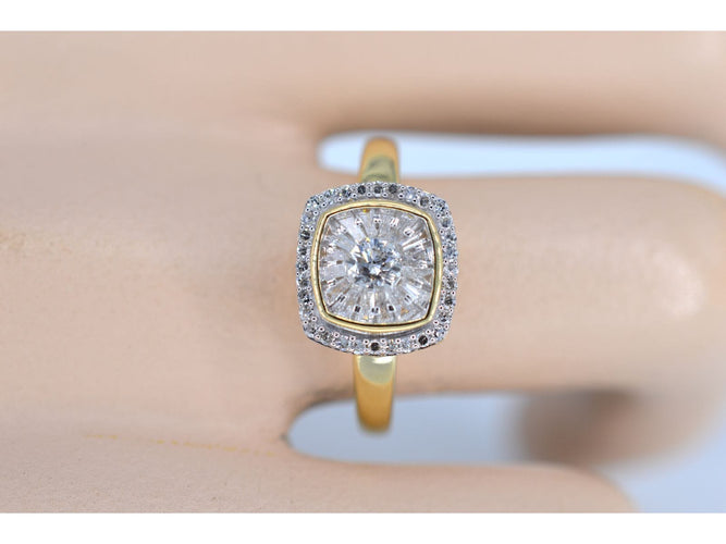 Bague 54 Bague entourage en or jaune avec diamants 58 Facettes 2153