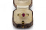 Bague 51 Bague ancienne en or jaune avec rubis et diamants, France 58 Facettes 9990