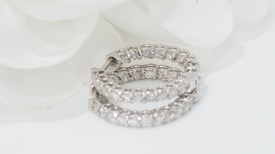 Boucles d'oreilles Boucles d'oreilles créoles or blanc et diamants 58 Facettes F4883