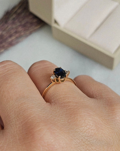 Bague 53 Bague or jaune, Saphir, Diamants 58 Facettes 693