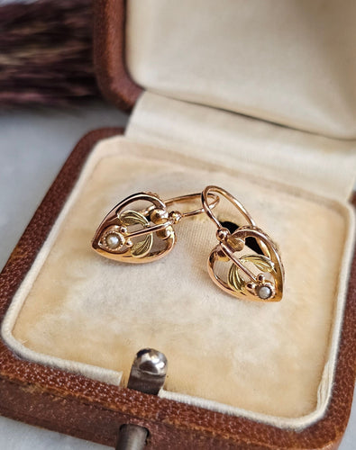 Boucles d'oreilles Dormeuses anciennes coeurs or rose, or jaune, perles 58 Facettes 613