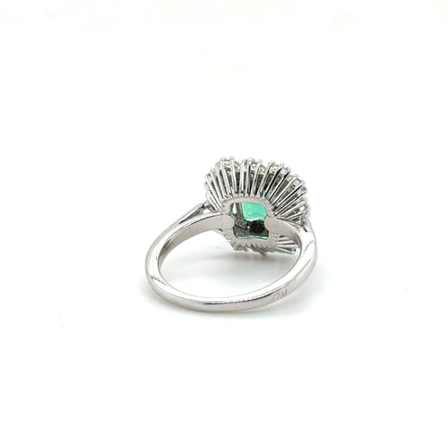 Bague 53 Bague Marguerite Or blanc Émeraude 1,69 carats et Diamants 58 Facettes 1.0000493/1