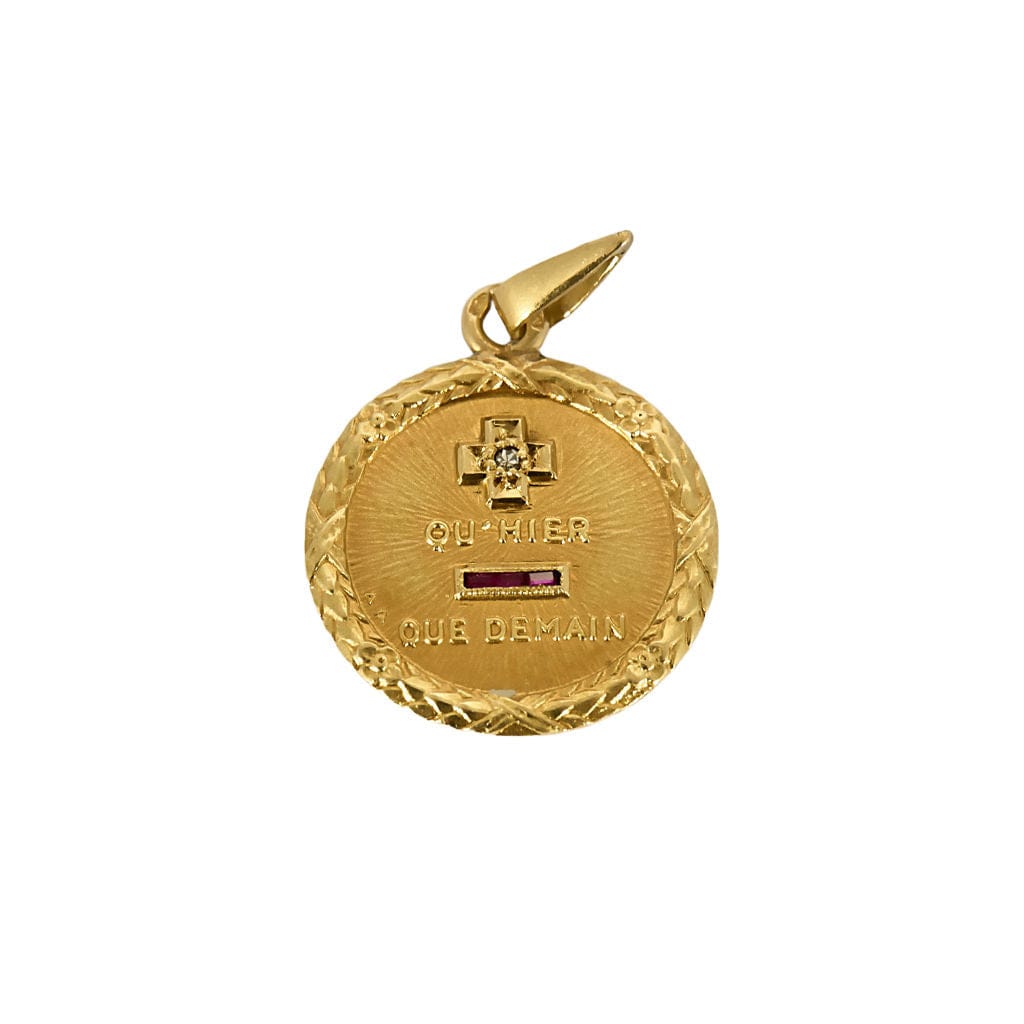 AUGIS - Yellow gold medal, synthetic rubies and diamonds