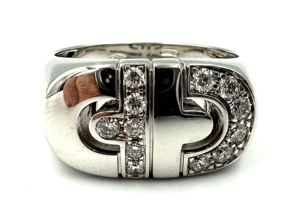 Bague BVLGARI. Collection "Parentesi", bague or blanc 18K et diamants 58 Facettes